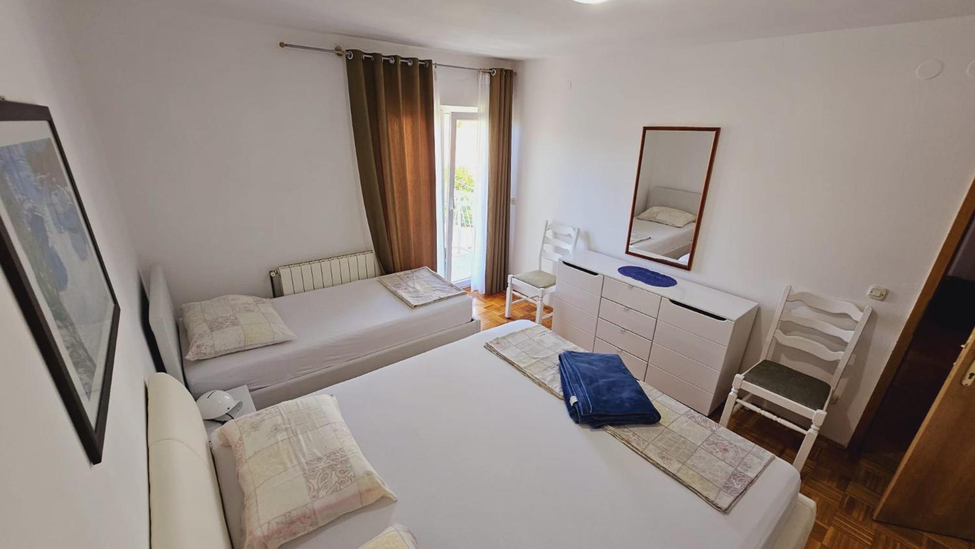 Apartment House Berry Primošten Buitenkant foto