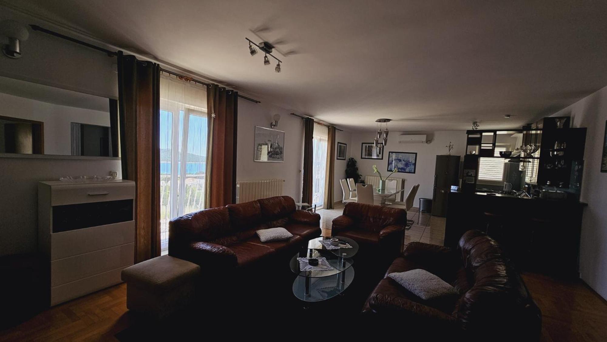 Apartment House Berry Primošten Buitenkant foto