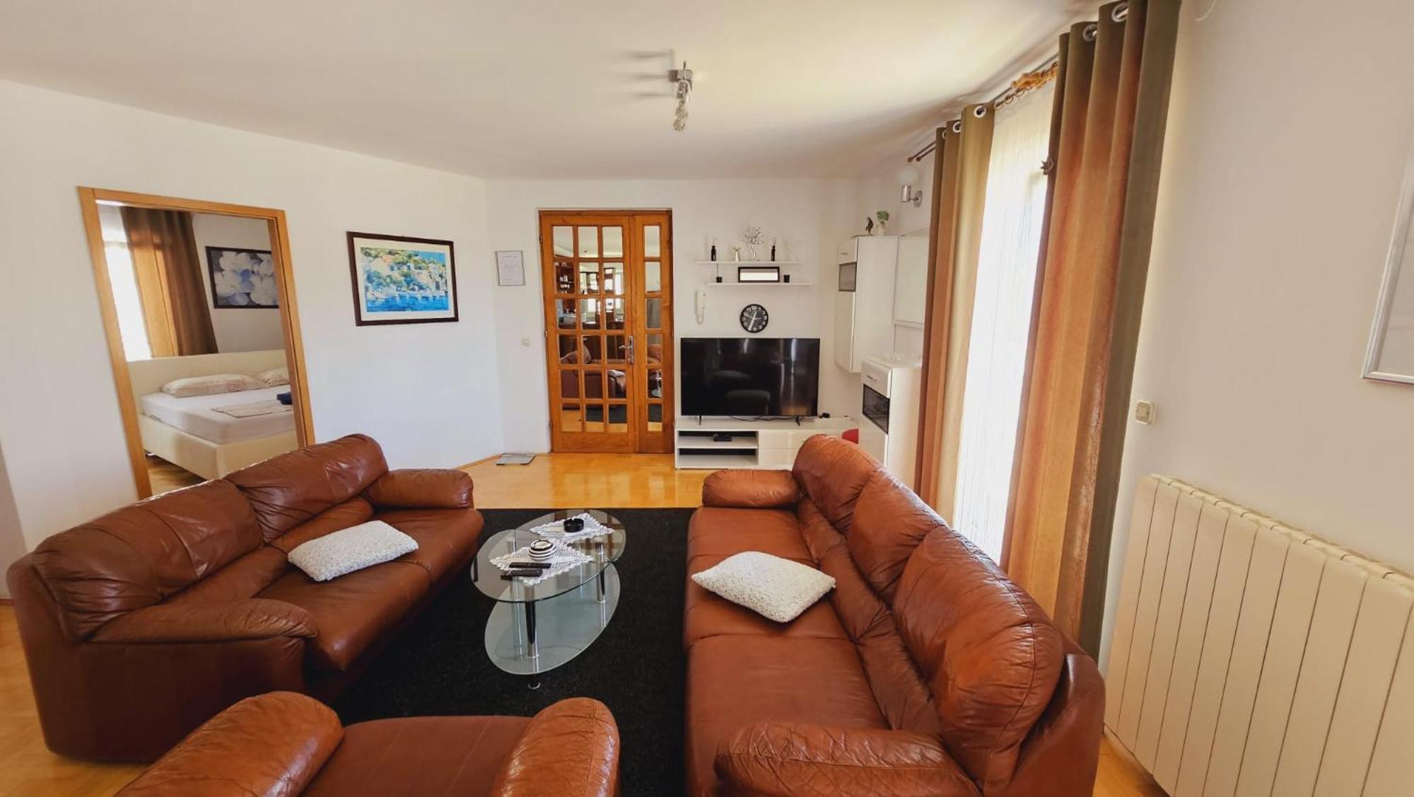 Apartment House Berry Primošten Buitenkant foto
